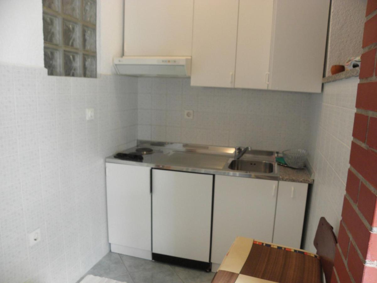 Apartments Neda - 5 M From Sea Lukovo Šugarje Extérieur photo